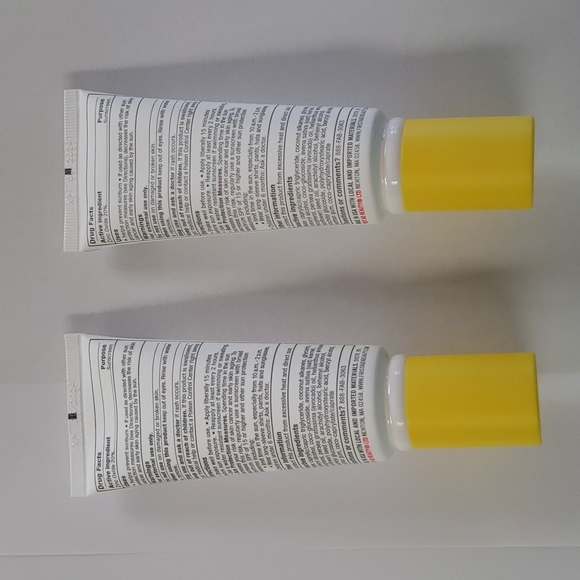 x2 First Aid Beauty Sunscreen SPF 30 Zinc Oxide Broad Spectrum 60 ml - Picture 6 of 9